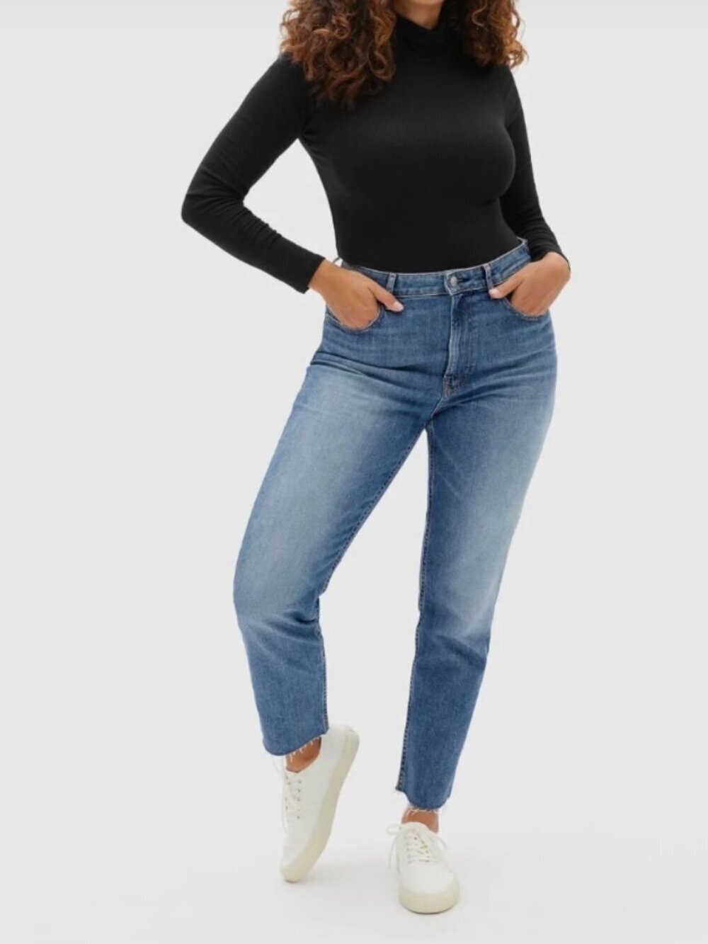 Everlane The Curvy Cheeky Straight Leg Raw Hem Jeans (28)